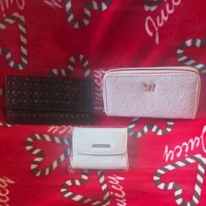 White Embossed Butterfly Zip Wallet - Women Accessories Key & Card Holder